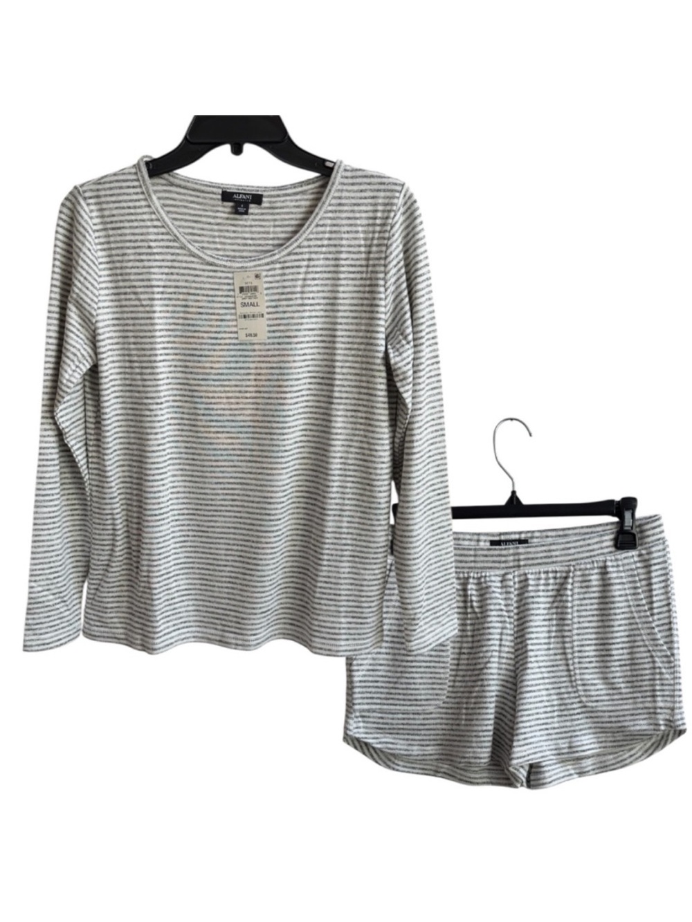 Alfani Womens 2 Piece Long Sleeve Top & Shorts Set Retails $49